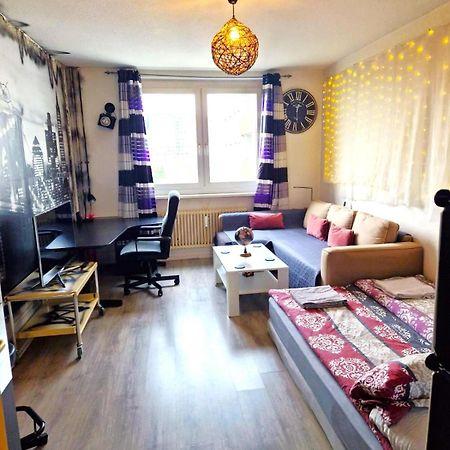 Cozy Trendy Spacious Room In Green Area 12 Min. Near To The Center Alexanderplatz Berlim Exterior foto